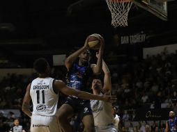 Isaiah Whaley supera la marca para encestar. El segundo juego de la final se realizará este sábado a las 21:15 horas. TWITTER/AstrosJalisco