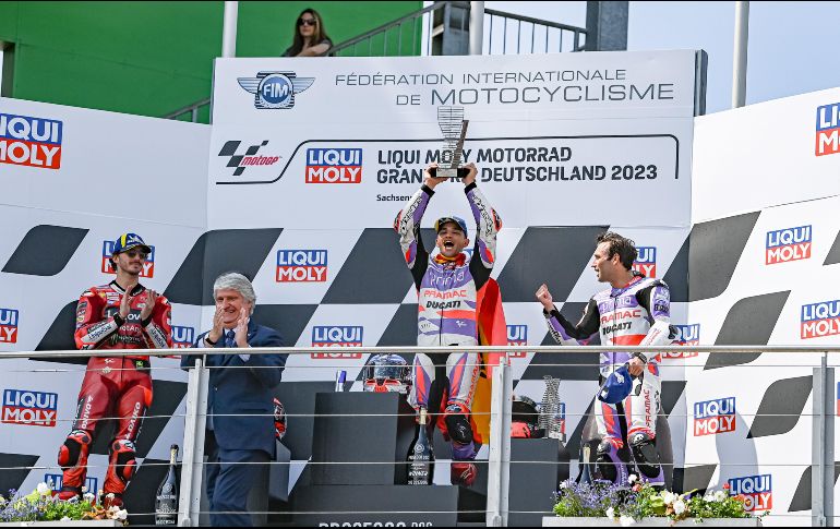 Los claros protagonistas, en clave positiva, durante la carrera del Gran Premio Liqui Moly de Alemania de la categoría de MotoGP™ fueron Jorge Martín (Prima Pramac Racing) y Francesco Bagnaia (Ducati Lenovo Team). EFE / F. Singer