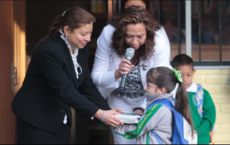 La Unión Nacional de Padres de Familia obtuvo una suspensión contra la impresión de los libros de primaria para el ciclo escolar 2023-2024. ESPECIAL