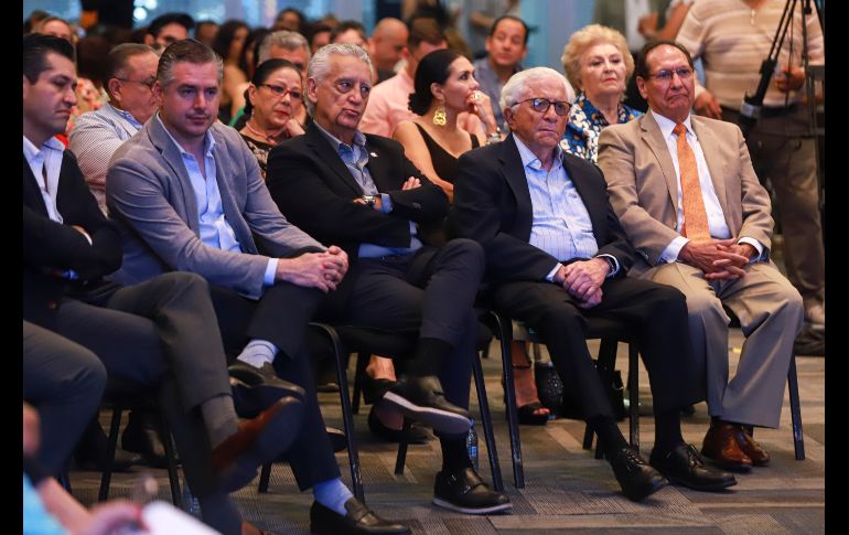 Durante este evento, al que asistieron alrededor de 400 invitados, diversas personalidades expusieron diferentes problemáticas en el estado y el país para generar propuestas de política pública a los futuros candidatos. EL INFORMADOR / C. Zepeda