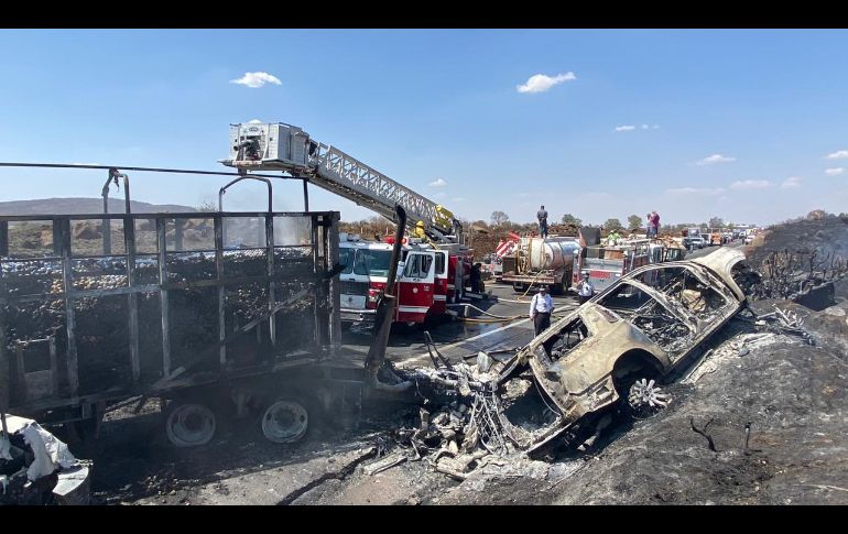 Las impactantes imágenes del accidente en la carretera Zapotlanejo