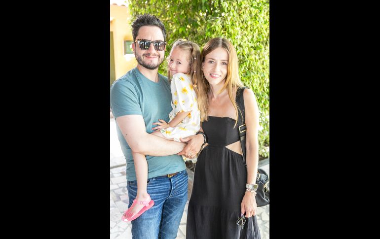 Germán Sandoval, Aria Sandoval y Paulina Aguirre. GENTE BIEN JALISCO/ Jorge Soltero