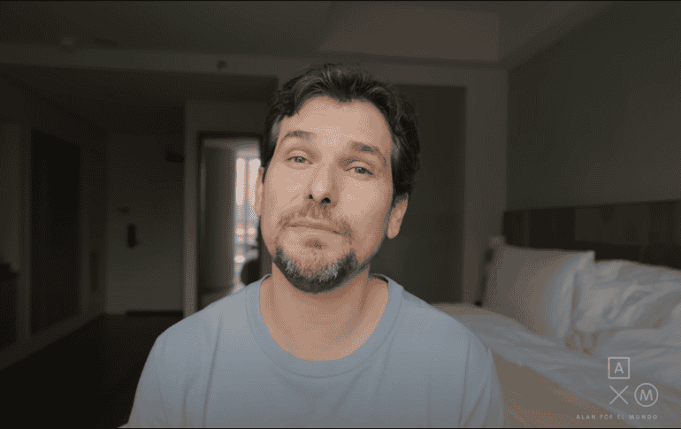 Estrada estuvo dando una serie de entrevistas para platicar cómo fue su experiencia a bordo del Titan. ESPECIAL/YOUTUBE