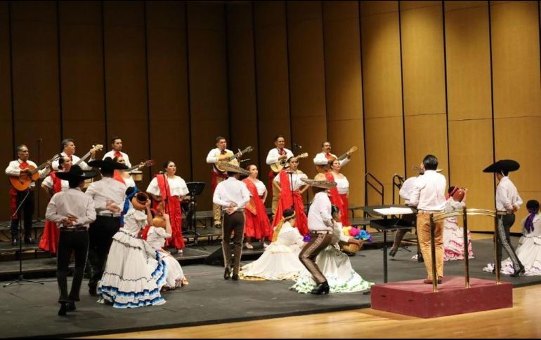 Coro Redes y Cantos de Chapala cumple 37 años. ESPECIAL