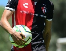 El posible refuerzo se desempeña como extremo y solo faltan detalles para que se haga oficial su llegada al equipo de la Madriguera para pelear por un puesto en el ataque rojinegro junto a Julio Furch, Julián Quiñones y Ozziel Herrera. IMAGO7