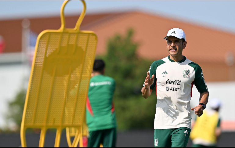 Con las bajas de César Montes y Gerardo Arteaga por suspensión luego de sus expulsiones en el partido ante Estados Unidos de la Nations League, “Jimmy” estaría ya trabajando un once titular. IMAGO7