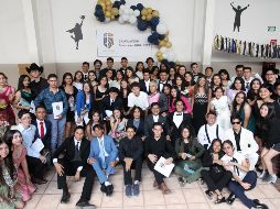 La octava graduación del Bachillerato Pedro Arrupe está compuesta por 73 jóvenes.EL INFORMADOR/ A. Camacho