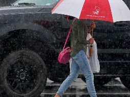 Este viernes se presentan lluvias ligeras en la ZMG. ARCHIVO