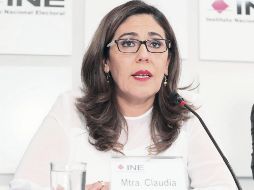 Claudia Zavala, consejera electoral, advierte a los aspirantes que deben poner el ejemplo y seguir la ley. ESPECIAL