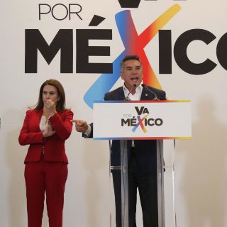 La alianza PAN, PRI y PRD avala método para elegir al candidato