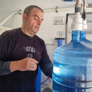 Se duplica la venta de garrafones de agua ante ola de calor
