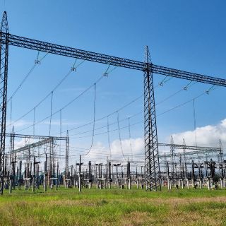 Necesario que CFE sea mayoritaria para garantizar el servicio: López Obrador