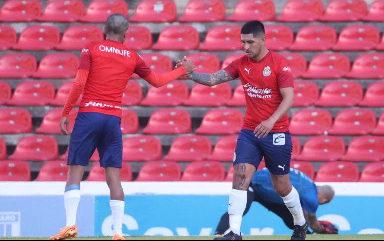 Chivas goleó 5-0 al Tepatitlán en partido amistoso. Twitter/@Chivas