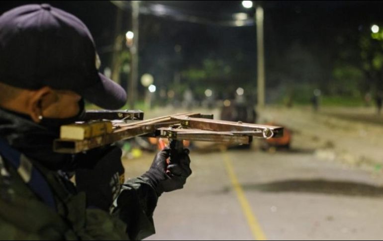 Proefriedt fue buscado por varias patrullas de policía y drones y localizado en un bosque cercano. ESPECIAL