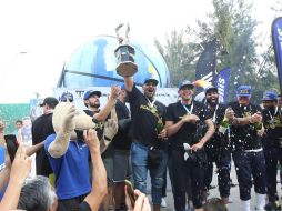 Astros siguió con sus festejos luego de imponerse en la Final por segundo año consecutivo a los Rayos. EL INFORMADOR/A. Camacho