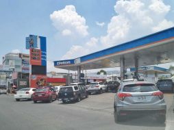 Las estaciones de servicio que venden el combustible más económico normalmente están más saturadas. EL INFORMADOR/J. VELAZCO