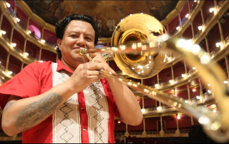Para Faustino Díaz, el trombón, entre los instrumentos de metal, “es el de más posibilidades sonoras, porque se pueden hacer muchísimos efectos ya que no dependemos de un mecanismo como los émbolos, sino una vara que permite una variedad enorme”. EL INFORMADOR / A. Camacho