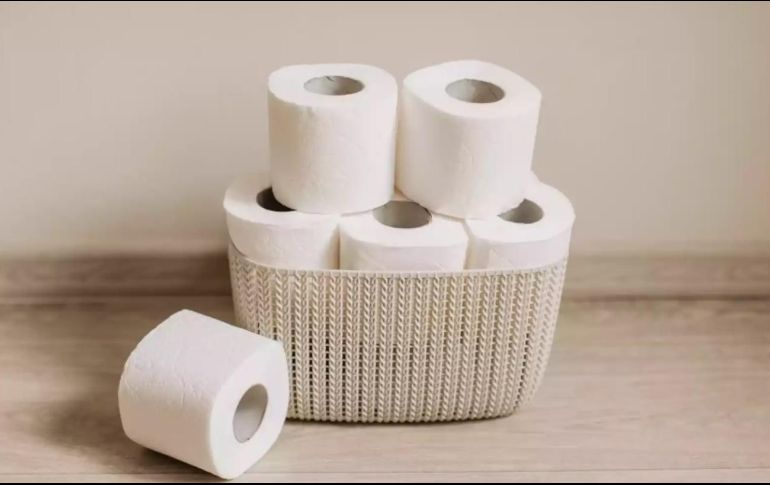 El de la marca Kleenex Mega Jumbo es el que menos hojas por rollo contiene. ESPECIAL