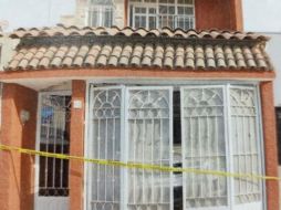 En el interior de la casa de seguridad, se aseguraron un vehículo, una motocicleta y 46 cartuchos de diferentes calibres. ESPECIAL