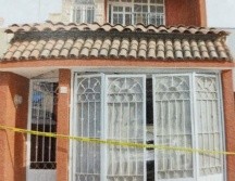 En el interior de la casa de seguridad, se aseguraron un vehículo, una motocicleta y 46 cartuchos de diferentes calibres. ESPECIAL