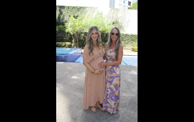 Ana Paola Orozco y Gloria Peña. GENTE BIEN JALISCO/ Esmeralda Escamilla