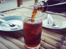 Aconsejan disminuir el consumo de estos refrescos. ESPECIAL