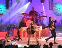 La velada comenzó minutos después de las 21:00 horas, donde un escenario con gran parafernalia y pantallas de gran resolución ya estaban esperando a Ha*Ash, dueto que abrió la noche con canciones como 