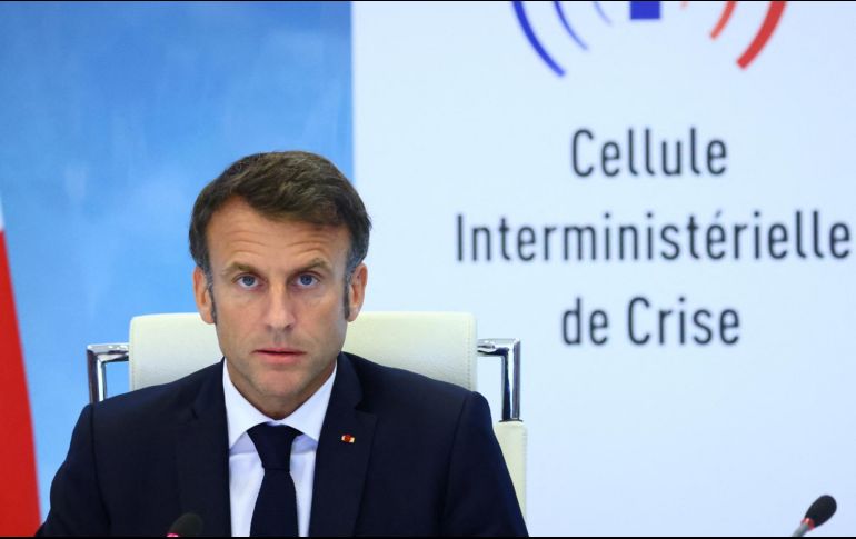 Macron, durante la reunión de emergencia de su Gobierno después de tres días consecutivos de disturbios y protestas en Francia, el 30 de junio de 2023. EFE/Y. Herman