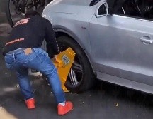 El hombre ya había sido sancionado por estacionarse sobre una línea amarilla en Diagonal San Jorge, esto con su cruce con Avenida Inglaterra. ESPECIAL / Tráfico ZMG