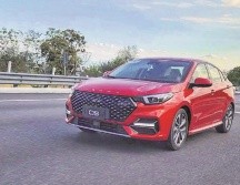 Omoda O5 2024. Este modelo cuenta con una mecánica competitiva para el segmento. ESPECIAL