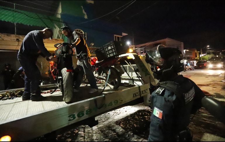 La Comisaría de la Policía Vial realiza operativos de regularización de motos en la colonia Miramar, Zapopan. ESPECIAL / Coordinación General de Seguridad