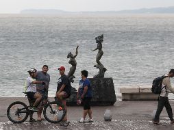 En Puerto Vallarta, el clima presenta un 96% de probabilidad de lluvias con vientos del oeste que irán a una velocidad de 4 km por hora. EFE / ARCHIVO