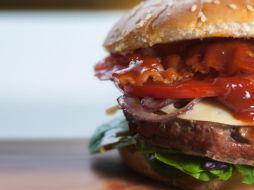 El desempeño Shuyler de fue algo menor que el año pasado, cuando logró zamparse 37 hamburguesas en diez minutos. PIXABAY