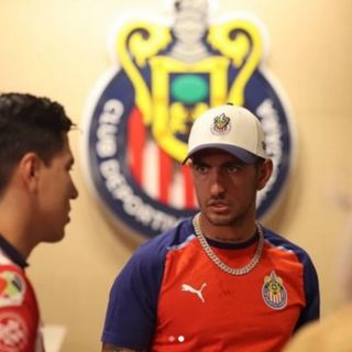 La emotiva bienvenida a Chivas de Pocho Guzmán a Erick Gutiérrez