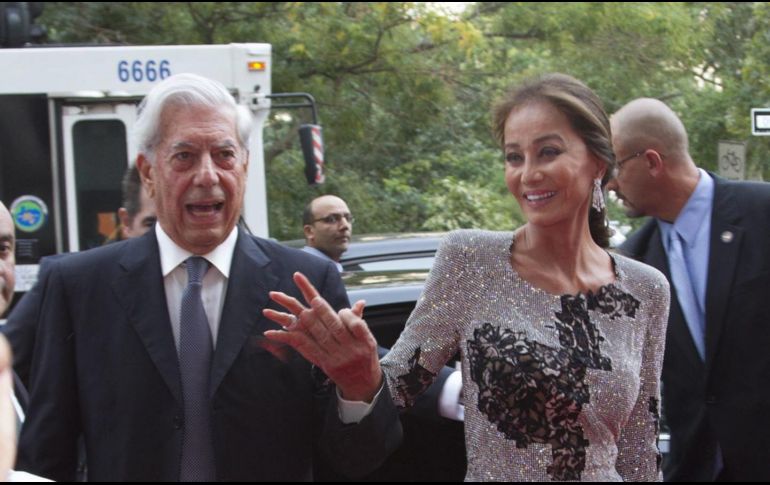 Preysler y Vargas Llosa se conocieron en 1986, cuando la socialité le hizo una entrevista. Durante los años posteriores sostuvieron una amistad y en conjunto con sus familias se les vio juntos en eventos públicos. EFE / ARCHIVO