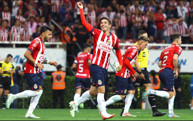 En sus últimos 5 partidos, las Chivas del Profe Pauno sólo han logrado obtener un resultado de 2 victorias, 2 derrotas y un empate, lo que le arrebató el título de la Liga MX. IMAGO7