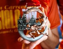 La artista plástica Dulce Luna y el diseñador de moda Alaim Baruch fueron los encargados de la imagen de la medalla y el jersey deportivo que se usará ese día. EL INFORMADOR / A. Navarro