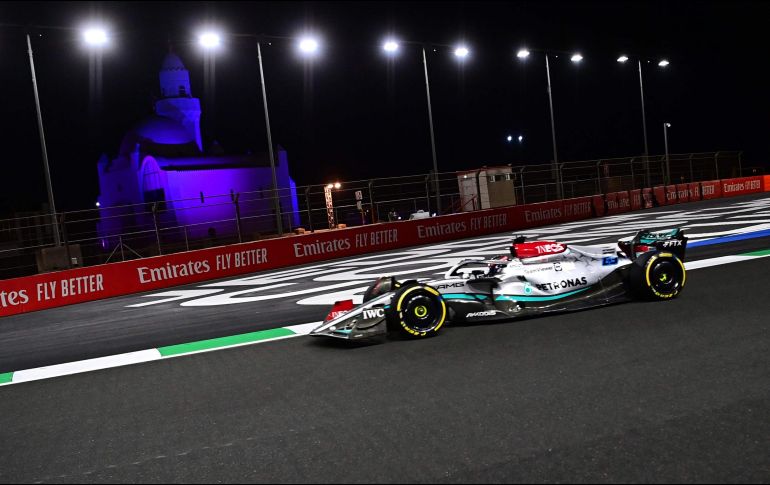 La F1 anunció el calendario de la temporada 2024 en el que están contempladas 24 carreras, y que además sorprende por contar con 3 competencias a ser desarrolladas en sábado. AFP / ARCHIVO