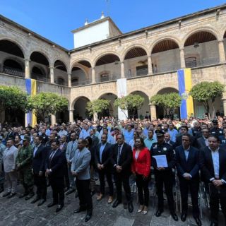 Certifican a más de mil policías en aspectos técnicos de control de detención