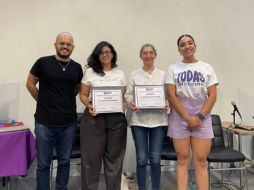 Susana Muñiz y Mara Robles (al centro) encabezaron la charla. ESPECIAL
