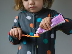 La cantidad de pasta que un niño debe usar es del tamaño de un chícharo. ESPECIAL