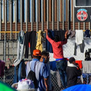 López Obrador asegura que el flujo migratorio a través de México va en descenso