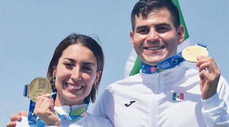 Mariana Arceo y Duilio Carrillo conquistaron la medalla de oro en equipos mixtos en los Centroamericanos San Salvador 2023. ESPECIAL