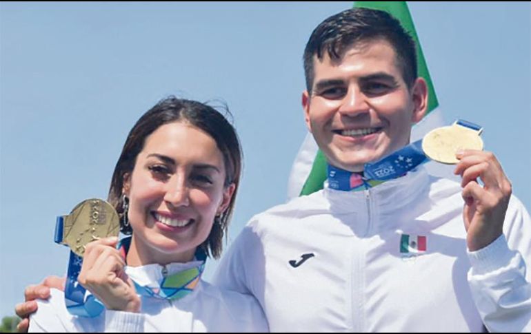 Mariana Arceo y Duilio Carrillo conquistaron la medalla de oro en equipos mixtos en los Centroamericanos San Salvador 2023. ESPECIAL
