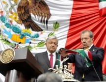 Muñoz Ledo fue quien entregó la banda presidencial a Andrés Manuel López Obrador. ESPECIAL