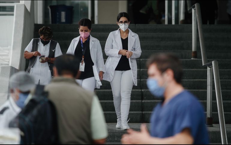 La convocatoria tiene el objetivo de disminuir el rezago de profesionistas, principalmente en regiones que requieren de personal médico. EL INFORMADOR / ARCHIVO