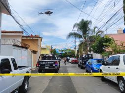 Al arribo de los oficiales fueron recibidos a balazos por los presuntos delincuentes, según eso también tomaron de rehenes a tres mujeres, que al final fueron liberadas. CORTESÍA