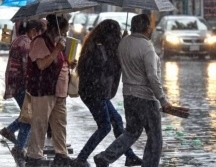 La onda tropical número 14 tomará su lugar brindado de lluvias en algunos estados de la República. ESPECIAL