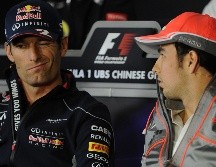 Mark Webber y Checo Pérez, en una imagen de archivo. AFP / ARCHIVO