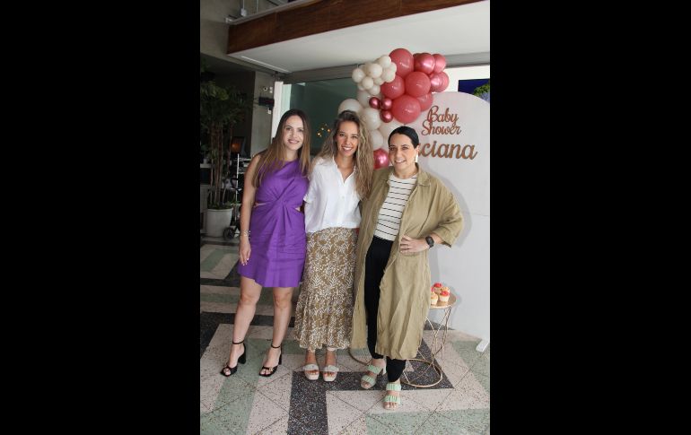 Clarisa Camarena, Stephanie Carrasco y Tanya González. GENTE BIEN JALISCO/ Esmeralda Escamilla